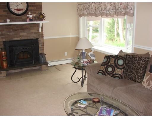 Property Photo:  264 Highland Street  MA 01534 