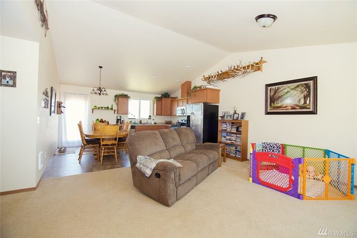 Property Photo: 1311 Watt Canyon Rd WA 98946