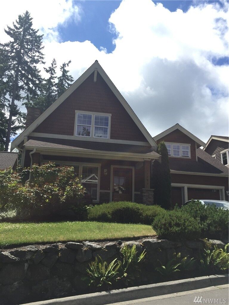 Property Photo:  10286 NE Garibaldi Lp  WA 98110 