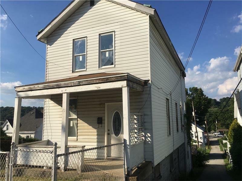 Property Photo:  221 Union  PA 15063 