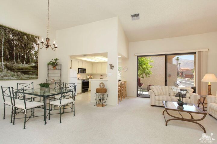 391 S Calle Jasmin  Palm Springs CA 92262 photo