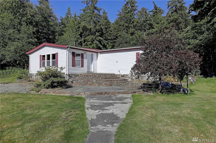 Property Photo: 442 Tradewind Lane WA 98282