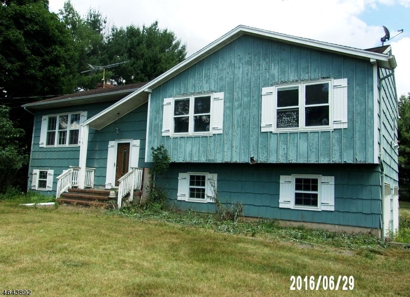 Property Photo:  262 Old York Rd  NJ 08822 