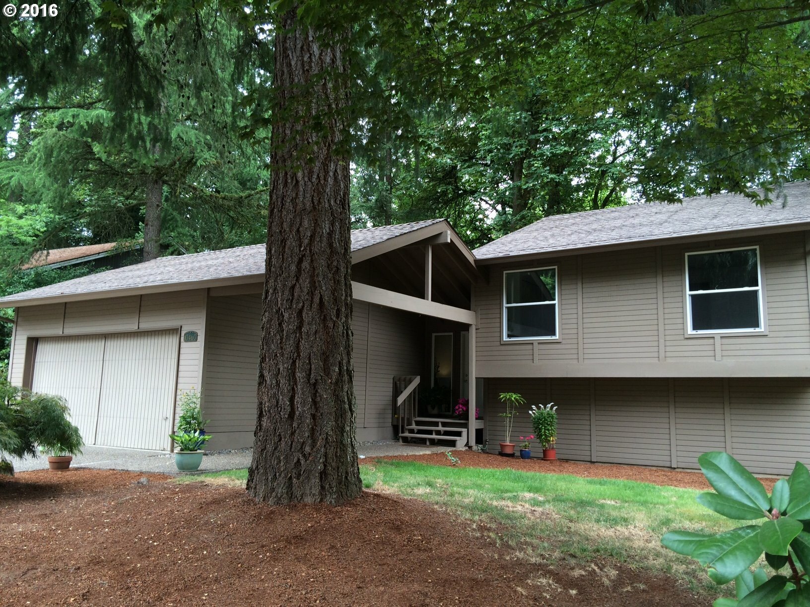 Property Photo: 10460 SW Paulina Dr OR 97062