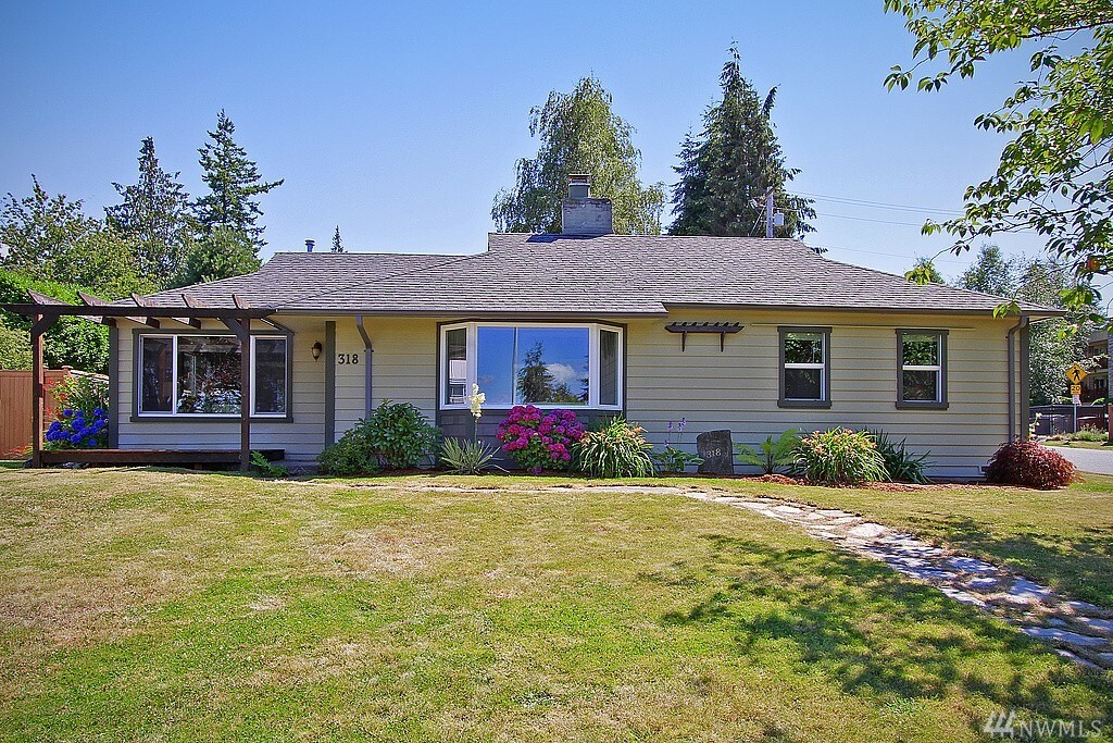 Property Photo:  318 View Ridge Dr  WA 98203 