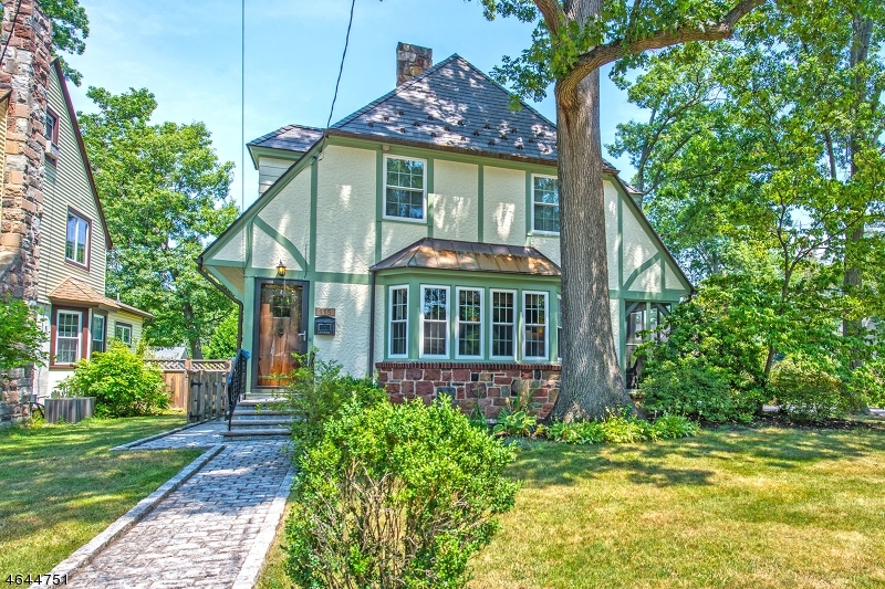 Property Photo:  115 2nd St  NJ 07023 