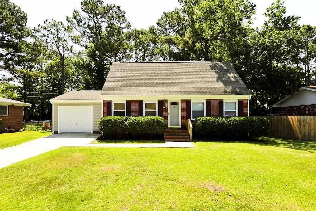 Property Photo:  402 Linwood Drive  NC 28540 