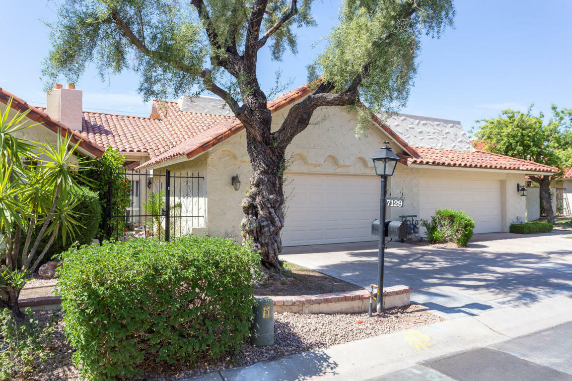 Property Photo: 7129 E Arlington Road AZ 85253