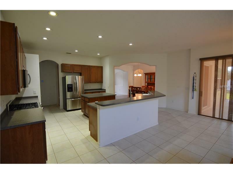 Property Photo: 1834 Fircrest Court FL 33543