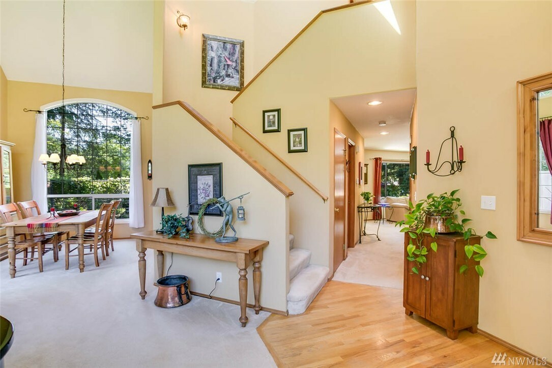 Property Photo: 25726 SE 39th St WA 98029