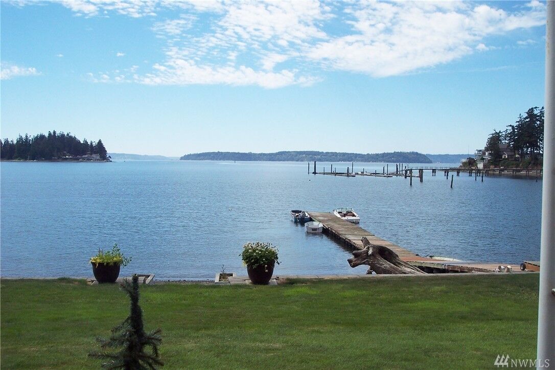 Property Photo: 4218 76th Place NW WA 98271