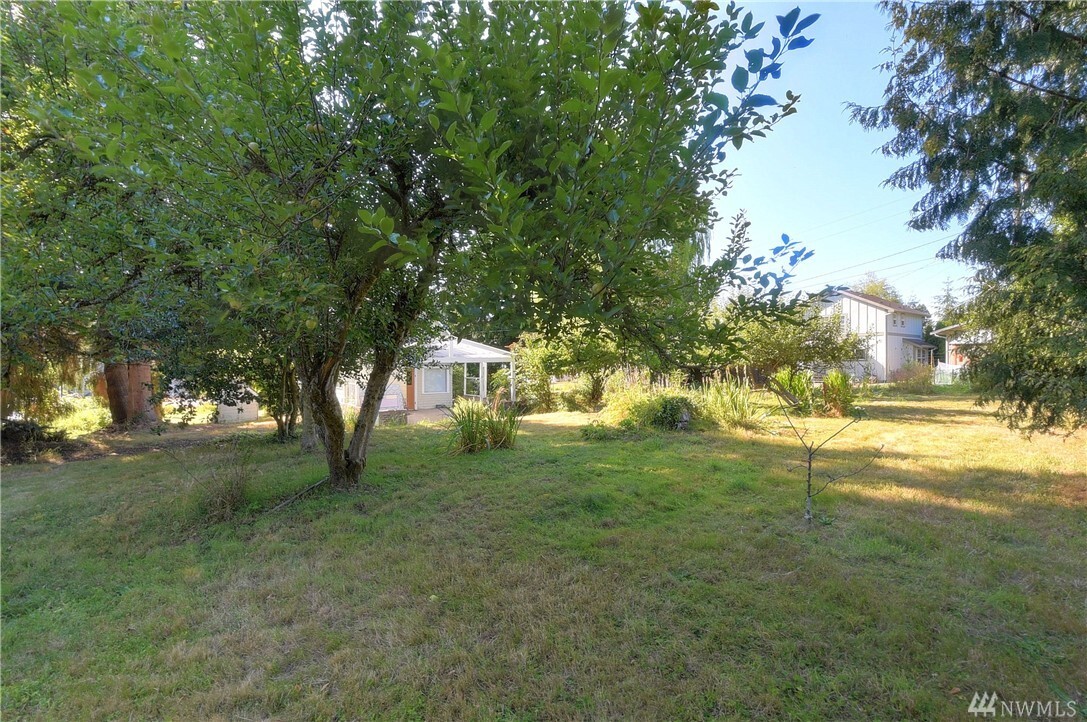 Property Photo: 1715 15th St WA 98225