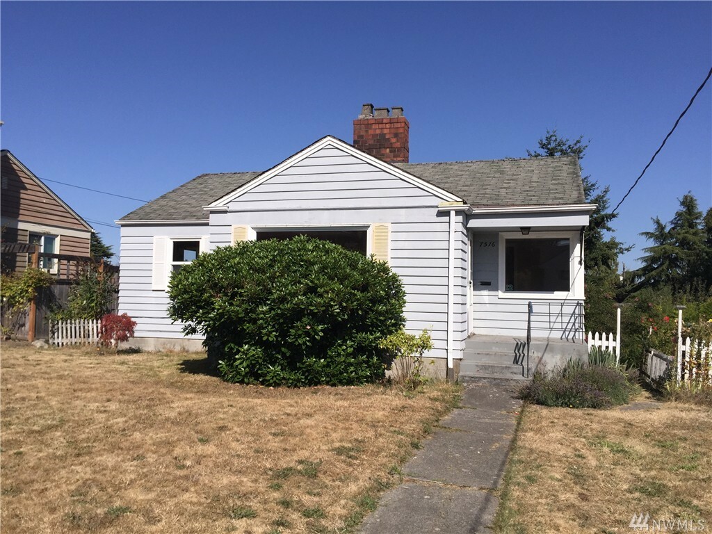 Property Photo:  7516 30th Ave NW  WA 98117 