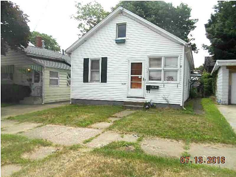 Property Photo: 1025 E 7th Street PA 16503