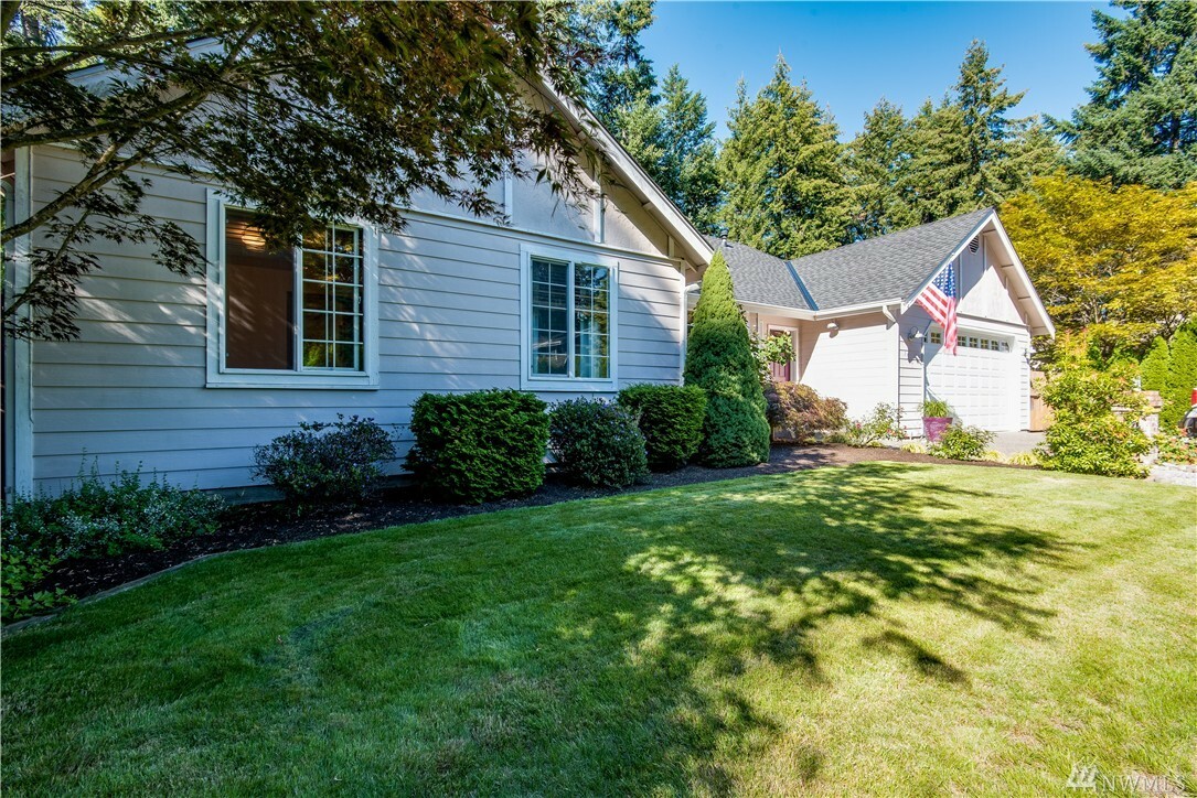 Property Photo:  3917 66th Ave NW  WA 98335 