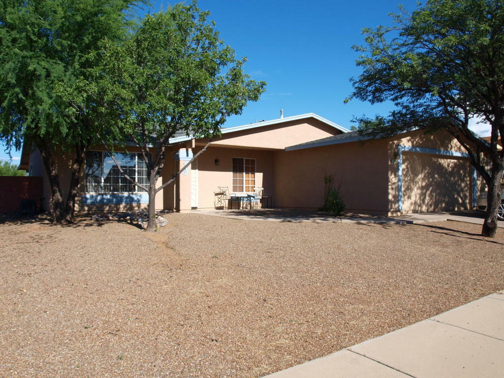 Property Photo: 7741 S Solomon Avenue AZ 85747