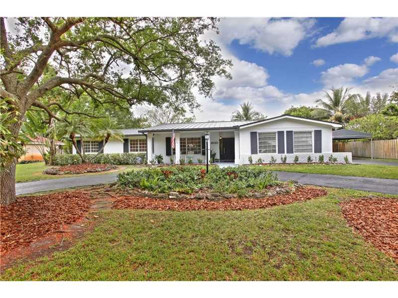 Property Photo: 16720 SW 82nd Ct FL 33157