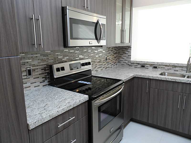 Property Photo: 10750 NW 66 St 113 FL 33178