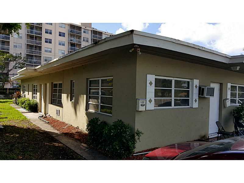 Property Photo:  1280 NE 109 St  FL 33161 