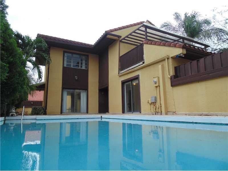 Property Photo:  1045 NE 203 Te  FL 33179 