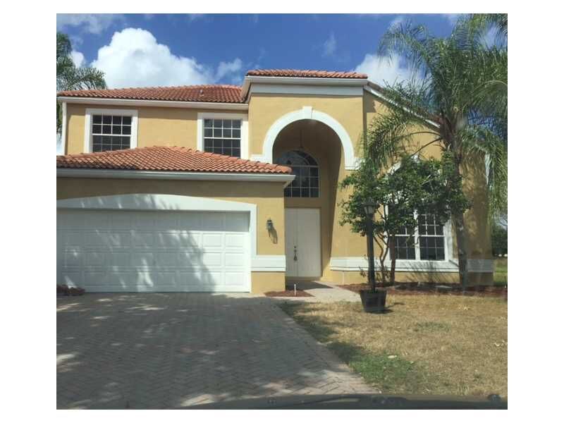Property Photo:  6655 NW 81 Ct  FL 33067 