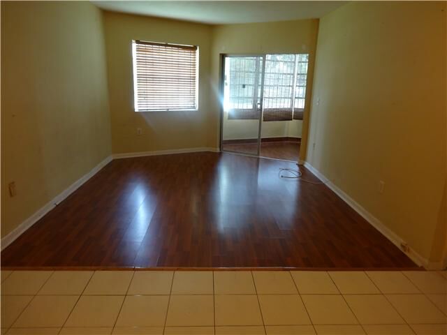 Property Photo: 18630 NE 18 Av 136 FL 33179