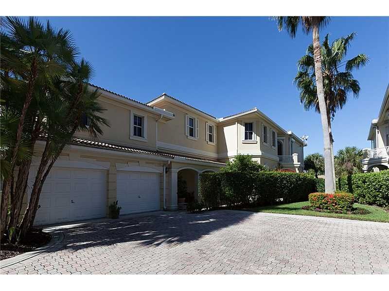 Property Photo:  3731 NE 214 St 28  FL 33180 
