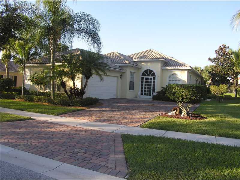 Property Photo:  8153 Pine Cay Rd  FL 33414 