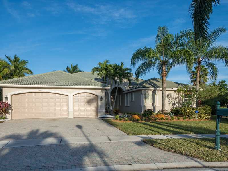 Property Photo:  18641 SW 30th St  FL 33029 