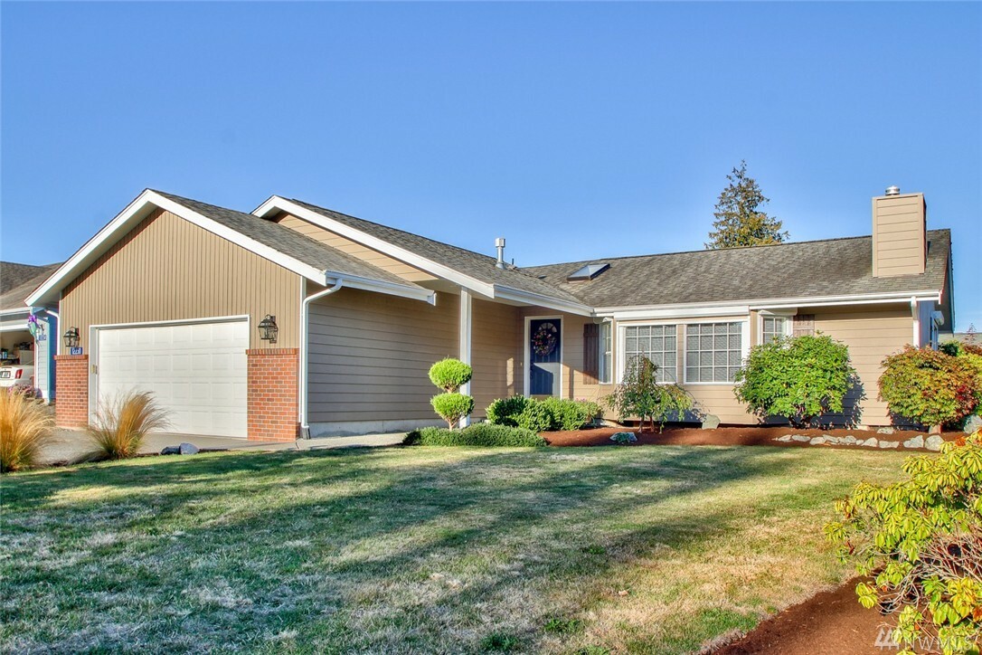 Property Photo:  12230 Bayhill Dr  WA 98233 