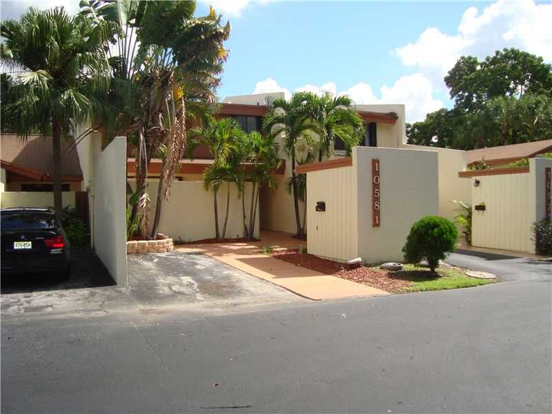 Property Photo:  10581 SW 77 Te  FL 33173 