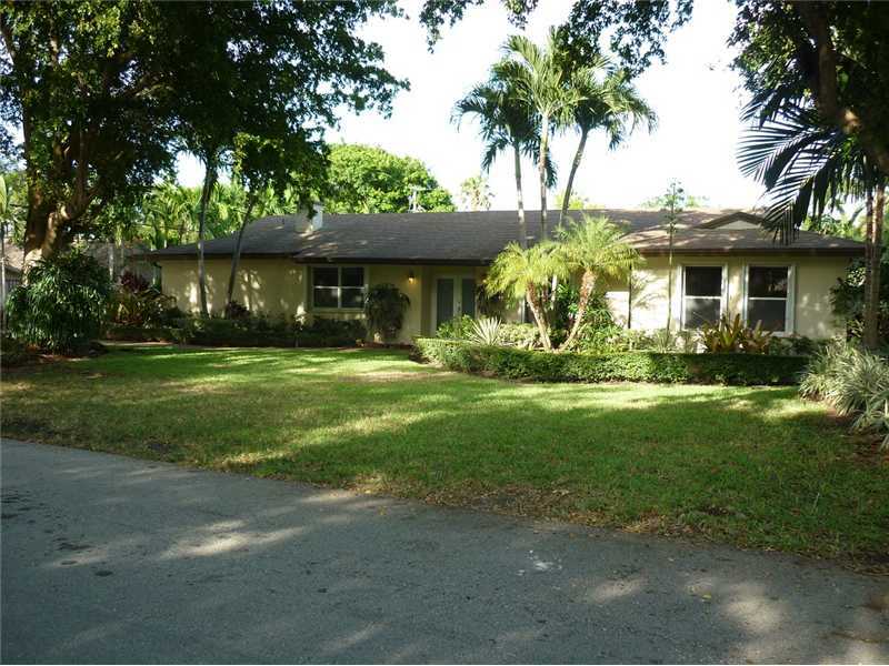 Property Photo:  14521 Snapper Dr  FL 33158 