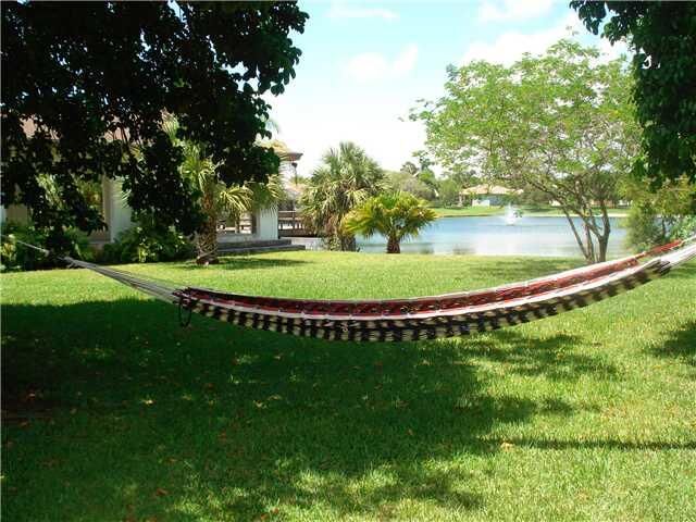 Property Photo: 20312 SW 85 Av FL 33189