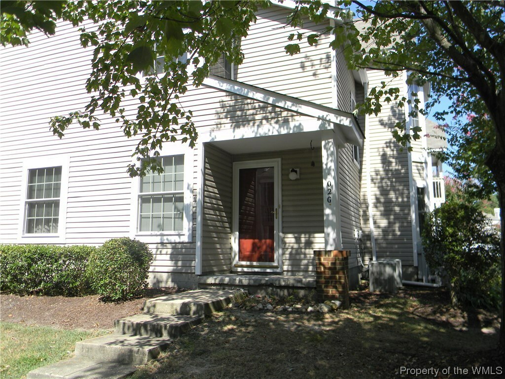 Property Photo:  102 Windsor Lane G  VA 23185 