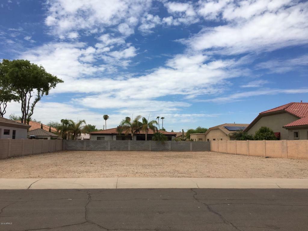 Property Photo:  2733 S Mae Place  AZ 85282 