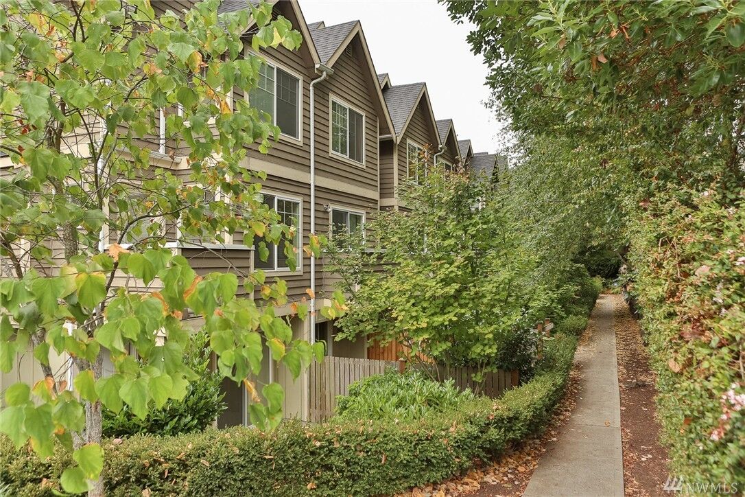 Property Photo: 308 N 138th St WA 98133