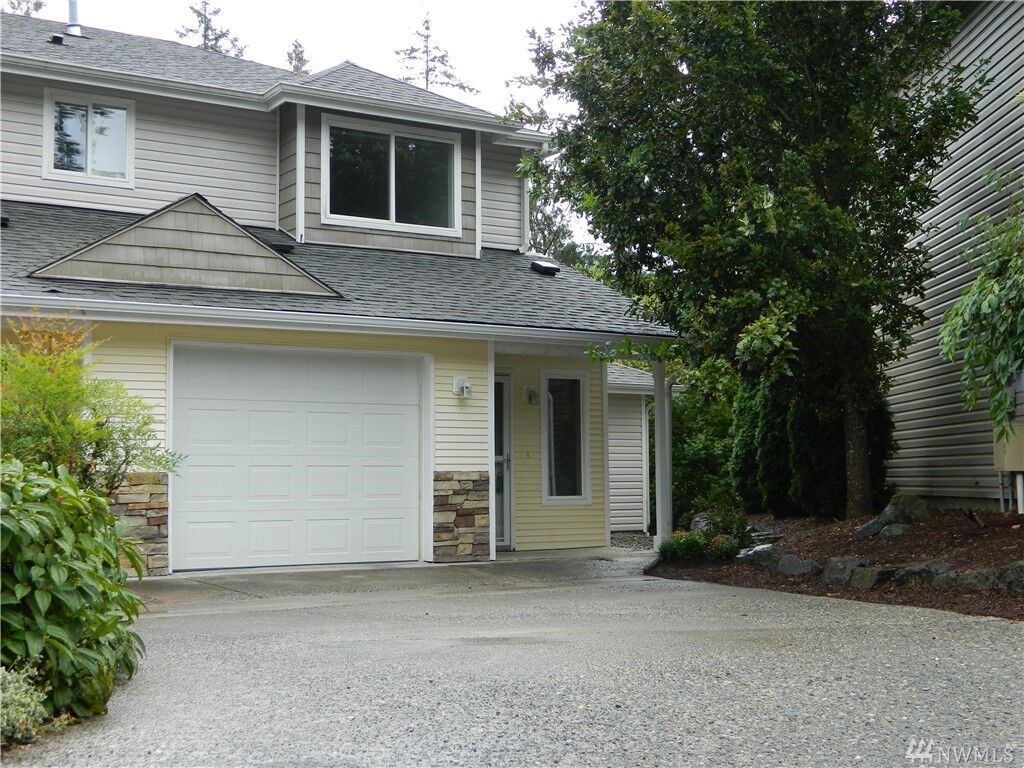 Property Photo:  19306 75th St E B1  WA 98391 
