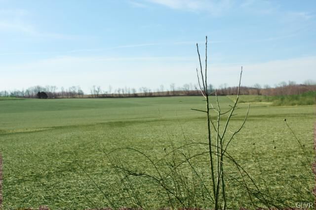 Property Photo: 8384 Allemaengel Road PA 18066