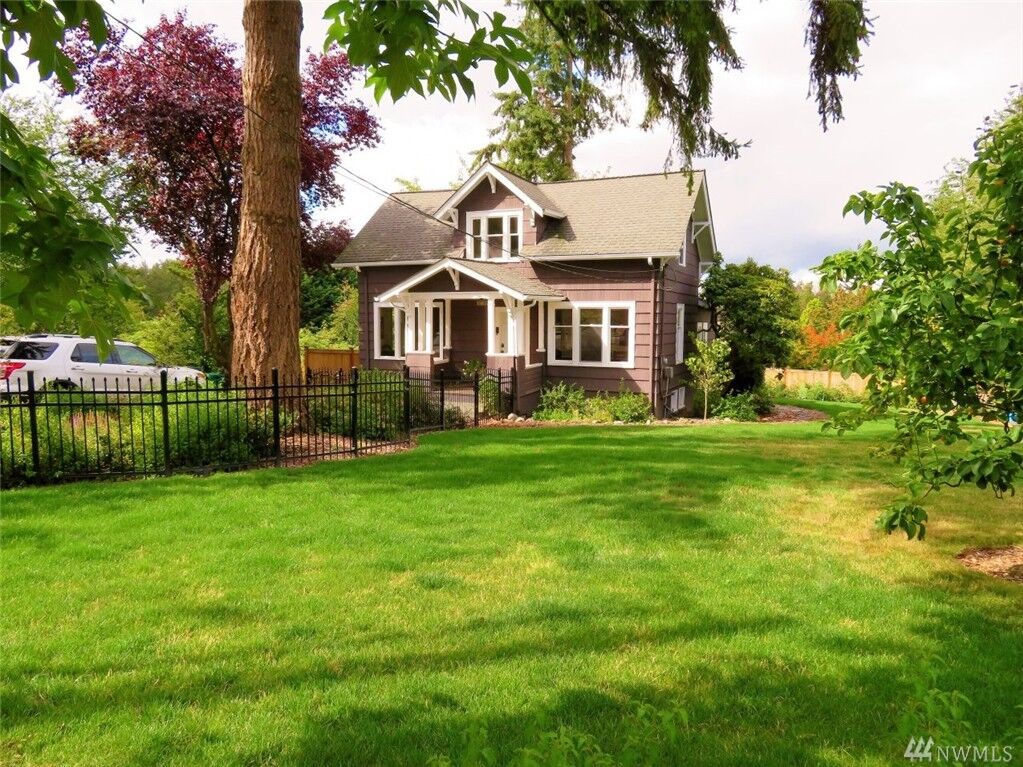 Property Photo: 13731 90th Avenue NE WA 98034