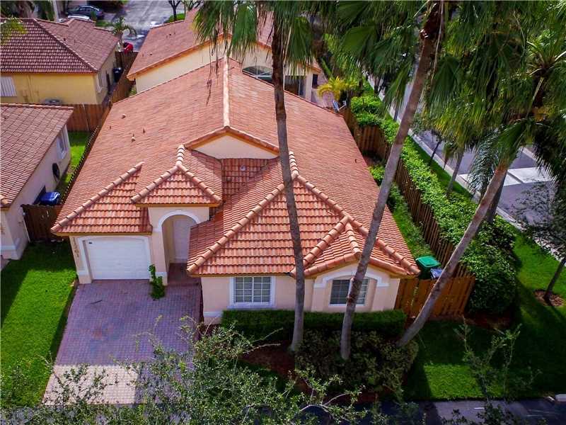Property Photo: 11261 NW 59th Ter FL 33178