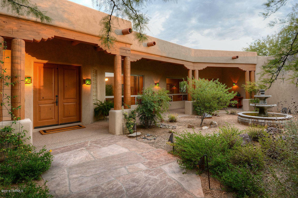 Property Photo: 12324 E Danalyn Place AZ 85749