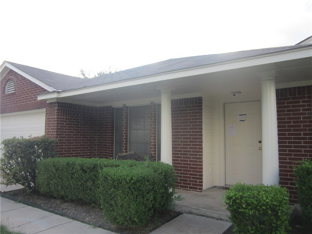 Property Photo:  17210 Bishopsgate Drive  TX 78660 