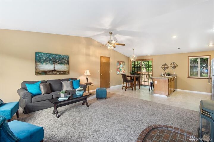 Property Photo: 14622 Kestrel Place NE WA 98370