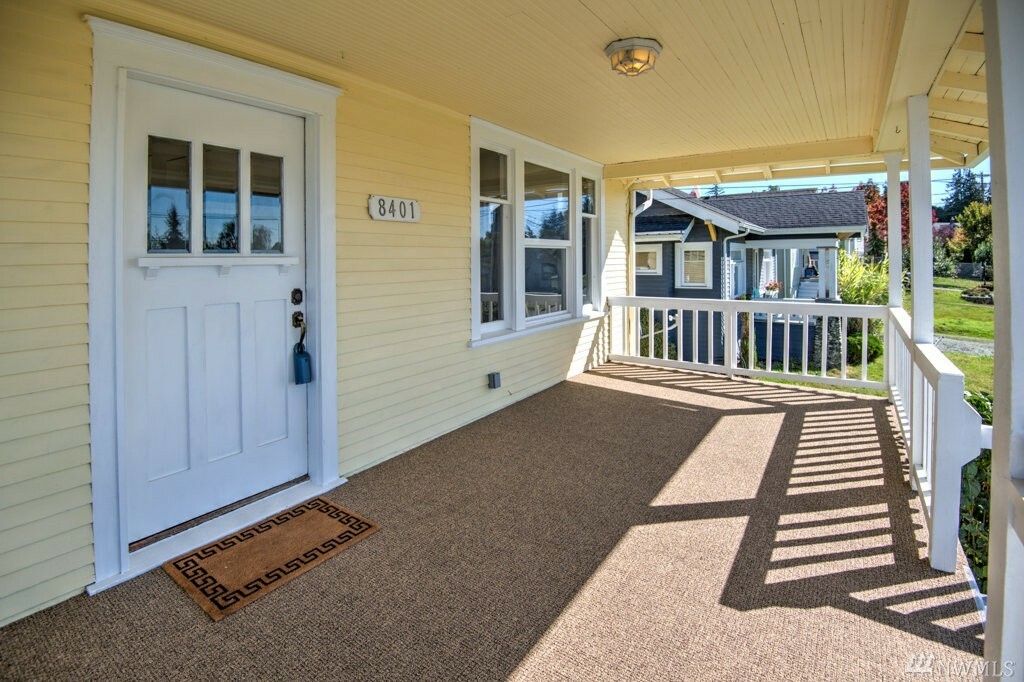 Property Photo:  8401 Park Dr  WA 98292 