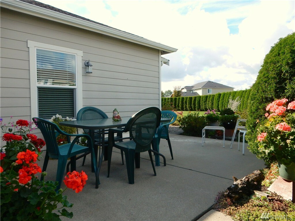 Property Photo:  2069 Greenview Lane  WA 98264 