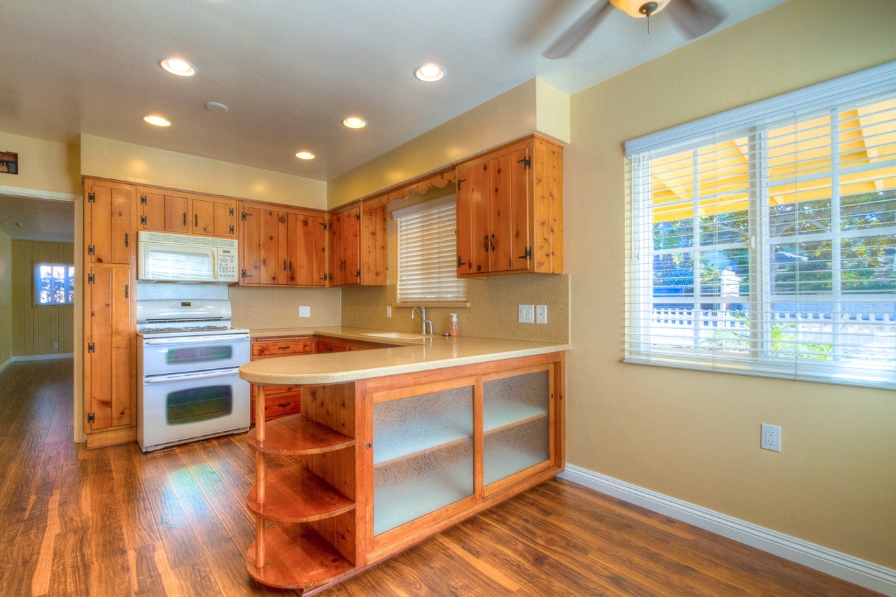 Property Photo: 519 Orange Grove CA 92084