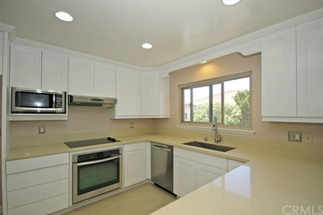 Property Photo:  28318 Ridgefalls Court  CA 90275 