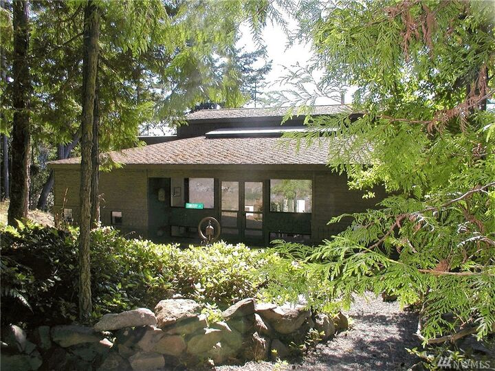 Property Photo: 331 E Cove Rd WA 98221