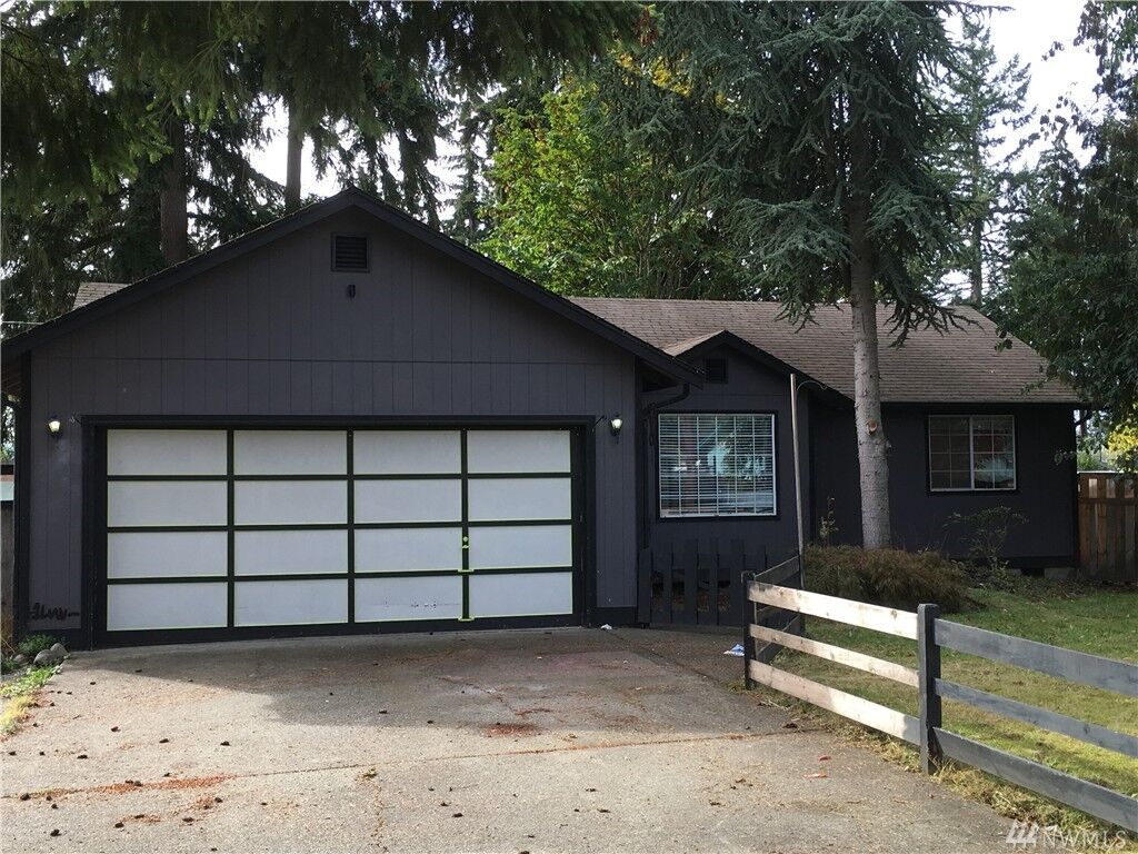 Property Photo:  18311 84th St E  WA 98391 
