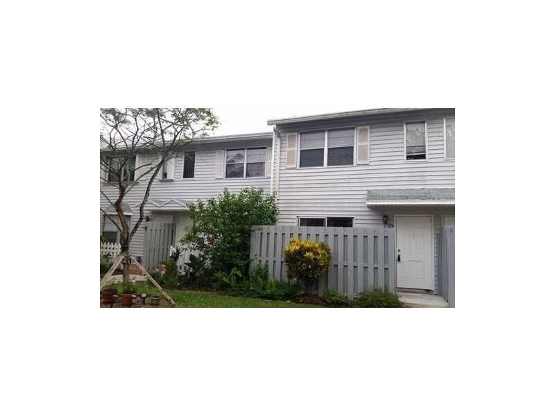 Property Photo: 115 SW 3rd St 115 FL 33060